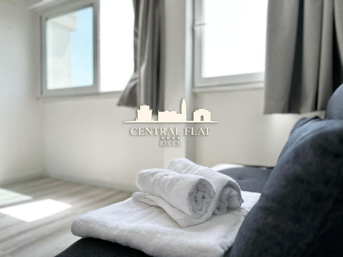 Appartamento Lecce Central Flat - Attico Con Patio E Parcheggio Privato Esterno foto